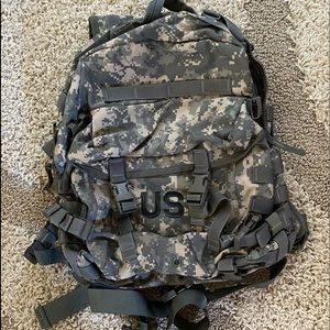 US MILITARY DIGITAL CAMO PACK! NEVER USED!!
